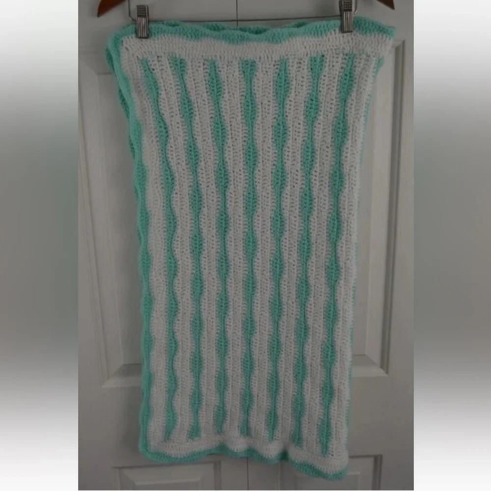Vintage Baby Blanket Knit Throw Nursery Decor Green White Scalloped Handmade